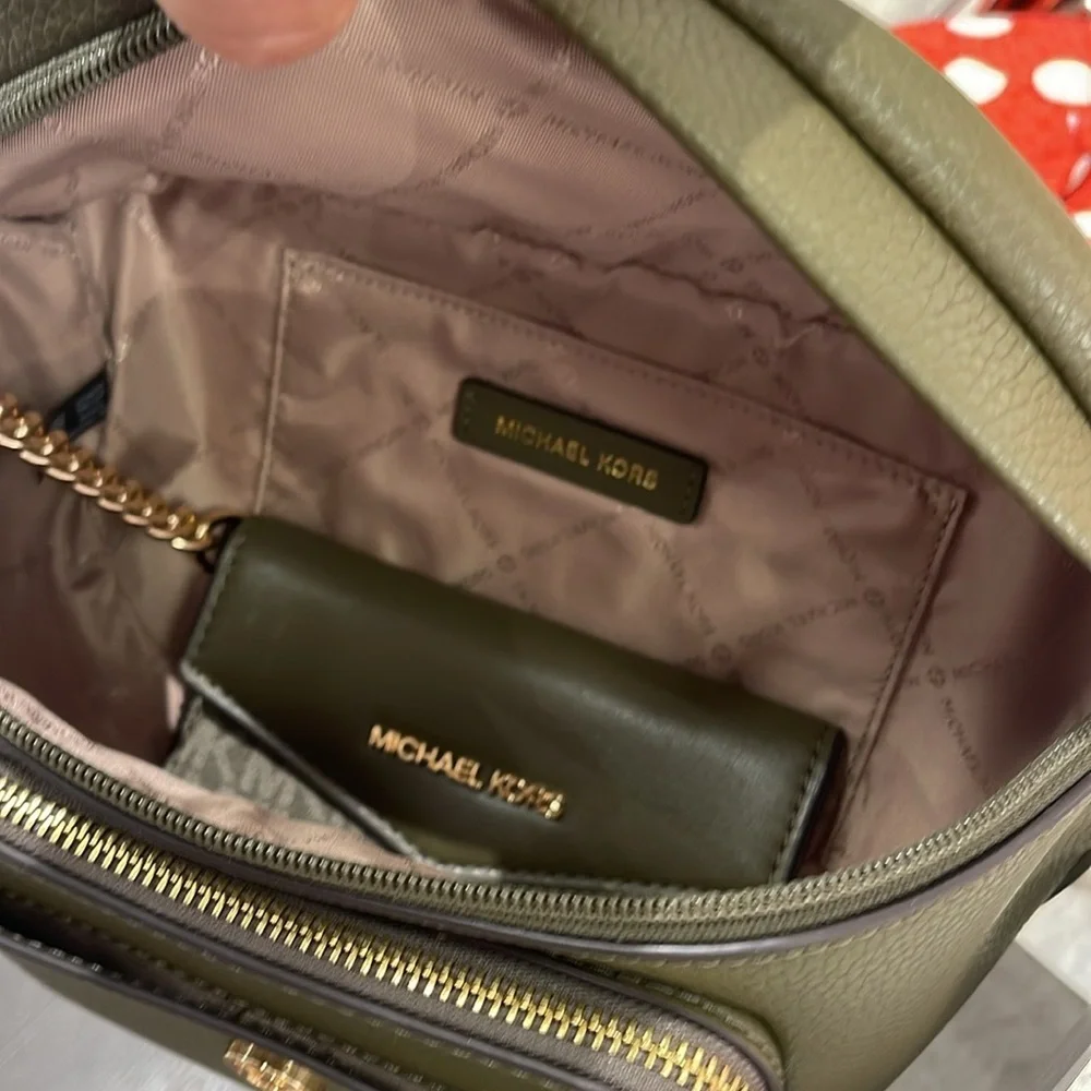 Michael Kors Maisie Large Pebbled Leather 2-in-1 Sling Pack Waist Bag Fanny Pack
